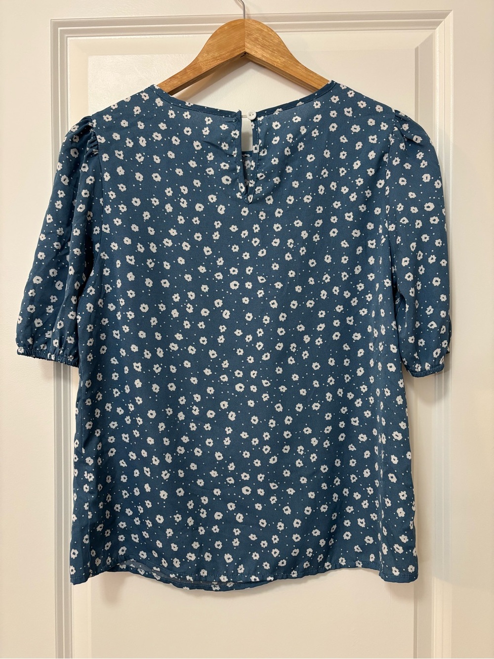 Unbranded Cornflower Blue Floral Print Puff Sleeve Short-Sleeve Top, Size S - Picture 2 of 5